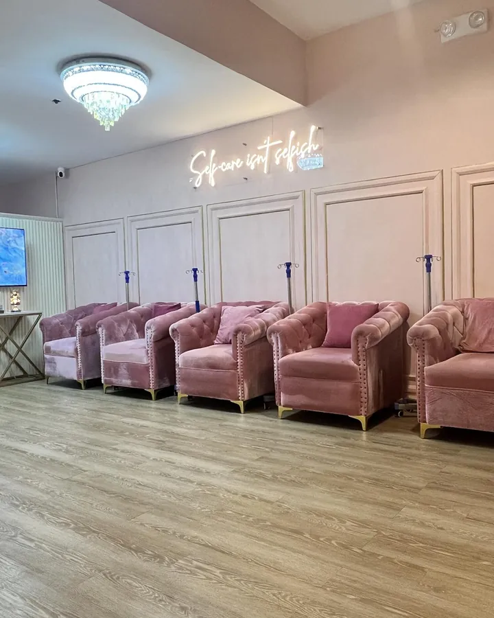 Client lounge at Glam & Fab Tutuban